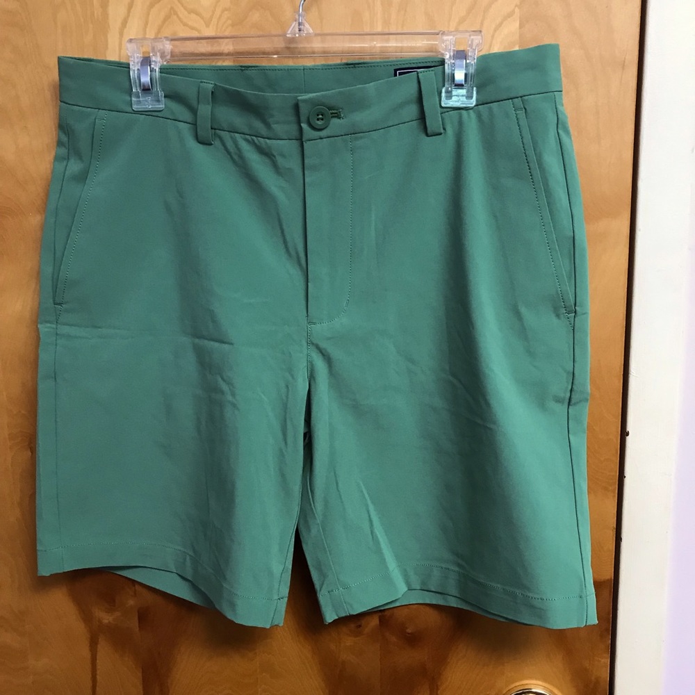 Vineyard Vines Green Size 32 Men’s Shorts